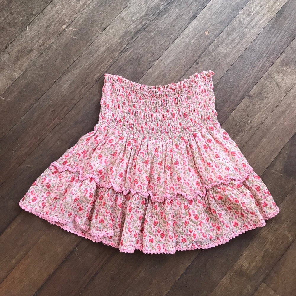 She made me ruffle skirt size small